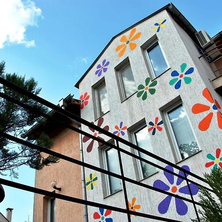 10 Coins Hostel & Tours Sofia Ngoại thất bức ảnh