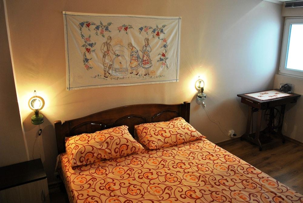 10 Coins Hostel & Tours Sofia Ngoại thất bức ảnh