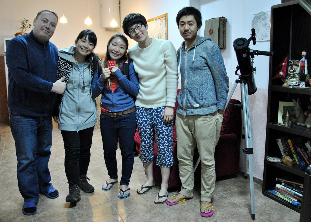 10 Coins Hostel & Tours Sofia Ngoại thất bức ảnh