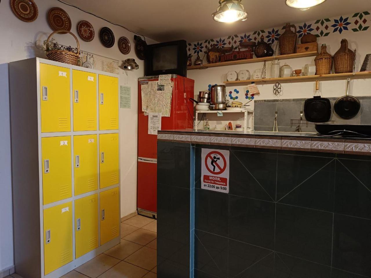10 Coins Hostel & Tours Sofia Ngoại thất bức ảnh