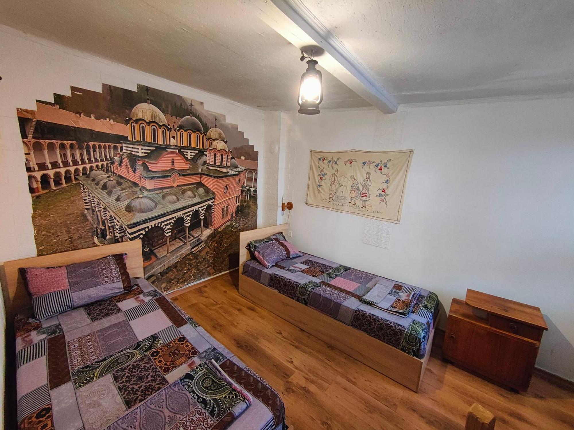 10 Coins Hostel & Tours Sofia Ngoại thất bức ảnh