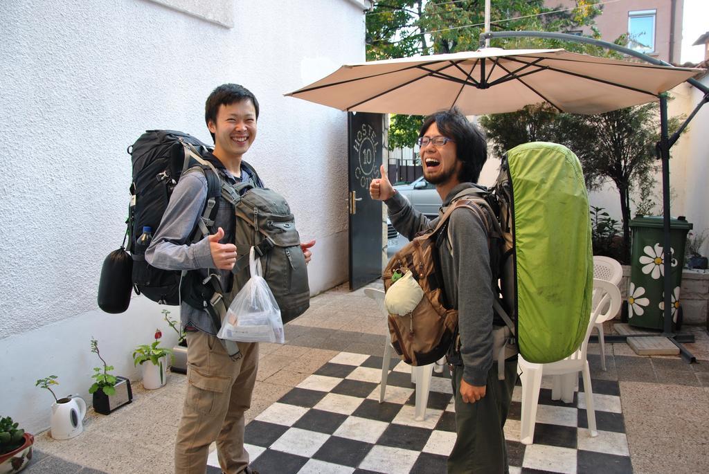 10 Coins Hostel & Tours Sofia Ngoại thất bức ảnh