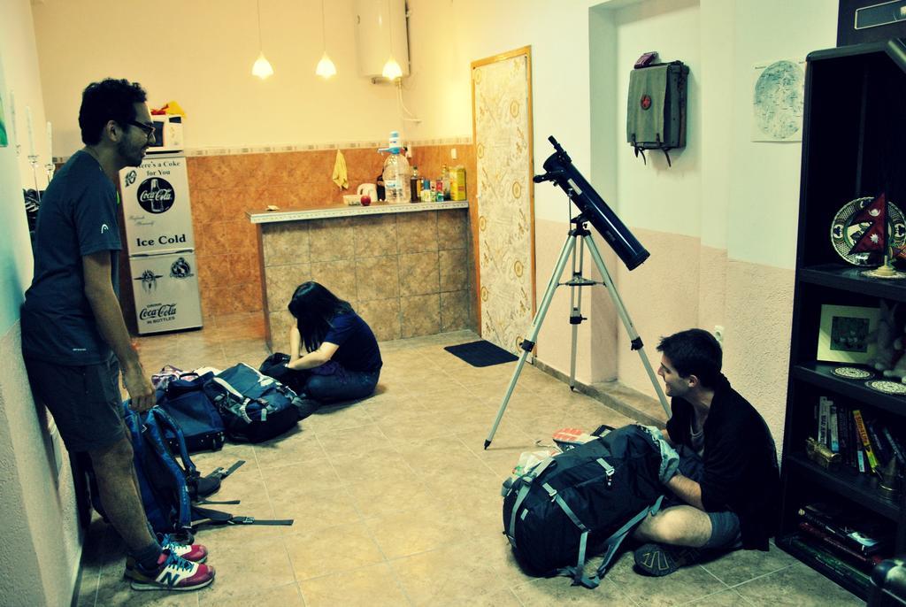 10 Coins Hostel & Tours Sofia Ngoại thất bức ảnh