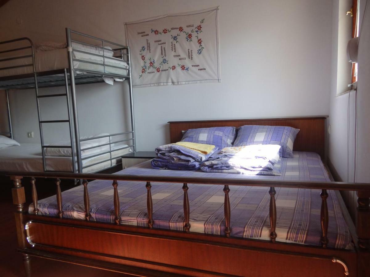 10 Coins Hostel & Tours Sofia Ngoại thất bức ảnh